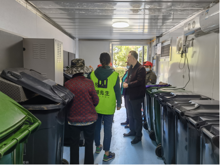 貓先生智能垃圾分類，小區(qū)垃圾房廠家，專業(yè)垃圾收集站制造