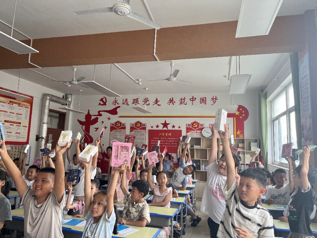 1751858574251989.jpg 萊州校園活動.JPG